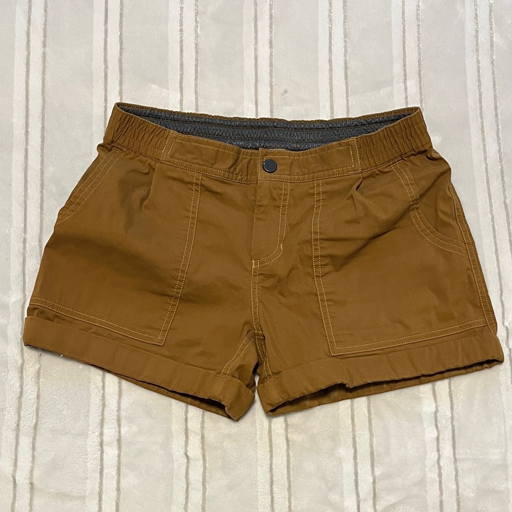Mountain Hardwear women’s hiking shorts